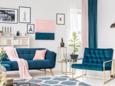 Przewodnik po dekorowaniu salonu: jak wybrać kolory i style pasujące do Twojej przestrzeni